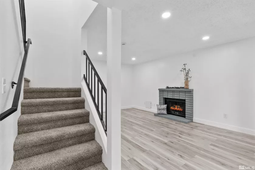 4580 Matich, Reno, Nevada 89502, 2 Bedrooms Bedrooms, ,3 BathroomsBathrooms,Residential,Residential,Matich,250005707