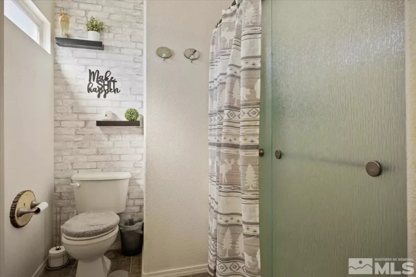 2258 Albatross, Sparks, Nevada 89441, 3 Bedrooms Bedrooms, ,2 BathroomsBathrooms,Residential,Residential,Albatross,250005735