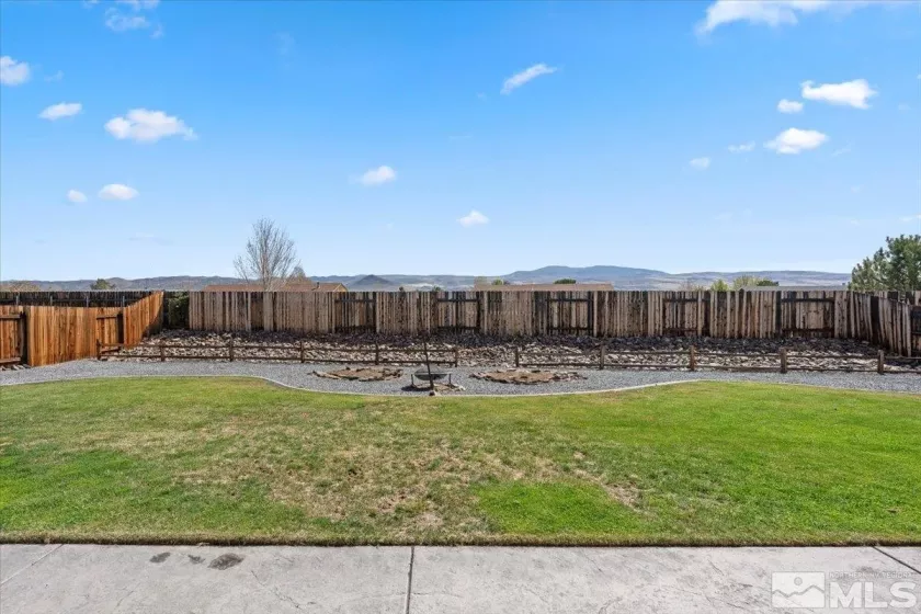 2258 Albatross, Sparks, Nevada 89441, 3 Bedrooms Bedrooms, ,2 BathroomsBathrooms,Residential,Residential,Albatross,250005735