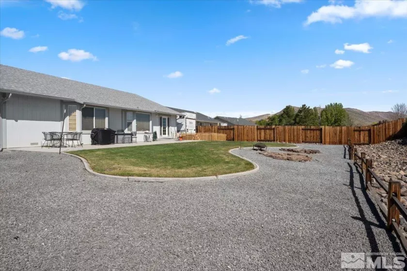 2258 Albatross, Sparks, Nevada 89441, 3 Bedrooms Bedrooms, ,2 BathroomsBathrooms,Residential,Residential,Albatross,250005735