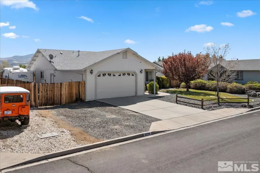 2258 Albatross, Sparks, Nevada 89441, 3 Bedrooms Bedrooms, ,2 BathroomsBathrooms,Residential,Residential,Albatross,250005735