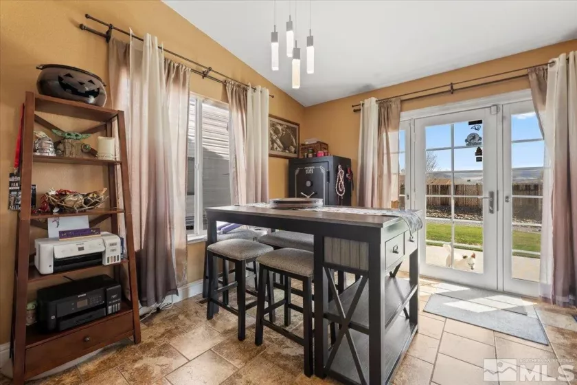 2258 Albatross, Sparks, Nevada 89441, 3 Bedrooms Bedrooms, ,2 BathroomsBathrooms,Residential,Residential,Albatross,250005735