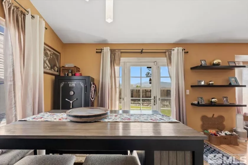 2258 Albatross, Sparks, Nevada 89441, 3 Bedrooms Bedrooms, ,2 BathroomsBathrooms,Residential,Residential,Albatross,250005735