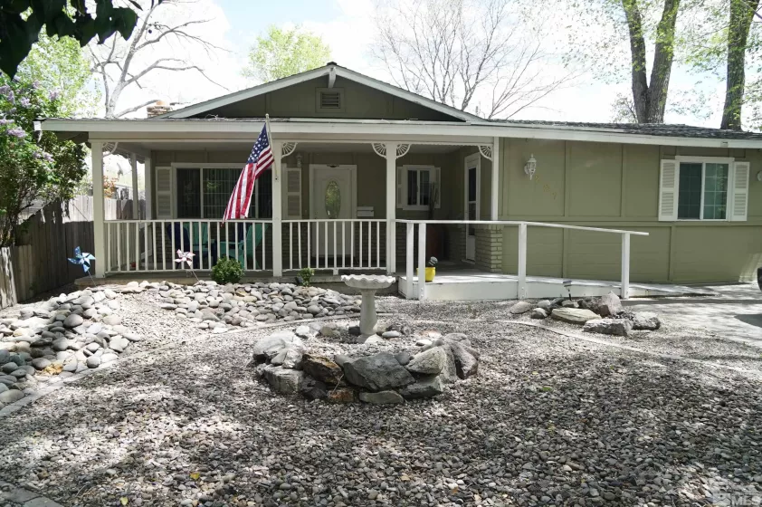 227 Iris, Carson City, Nevada 89703, 4 Bedrooms Bedrooms, ,2 BathroomsBathrooms,Residential,Residential,Iris,250005834