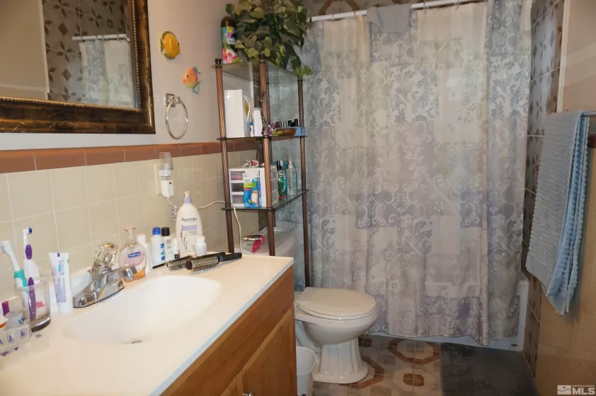 227 Iris, Carson City, Nevada 89703, 4 Bedrooms Bedrooms, ,2 BathroomsBathrooms,Residential,Residential,Iris,250005834