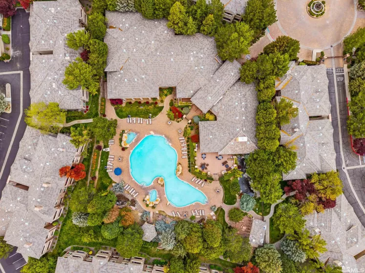 900 Meadows, Reno, Nevada 89521, 2 Bedrooms Bedrooms, ,2 BathroomsBathrooms,Residential,Residential,Meadows,250005749