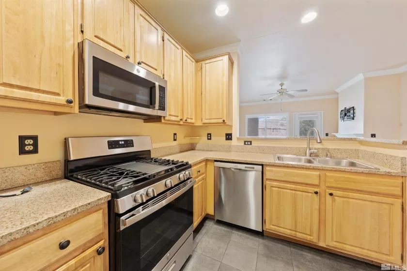 900 Meadows, Reno, Nevada 89521, 2 Bedrooms Bedrooms, ,2 BathroomsBathrooms,Residential,Residential,Meadows,250005749
