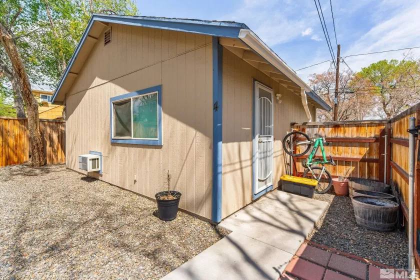 650 Elko, Reno, Nevada 89512, ,Residential Income,Residential,Elko,250005215