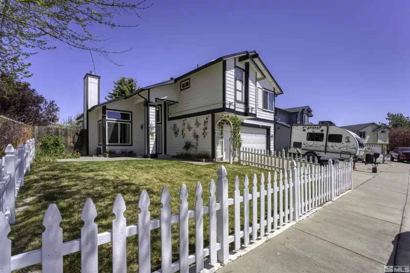 6357 Moon Ridge, Reno, Nevada 89523, 4 Bedrooms Bedrooms, ,3 BathroomsBathrooms,Residential,Residential,Moon Ridge,250004147