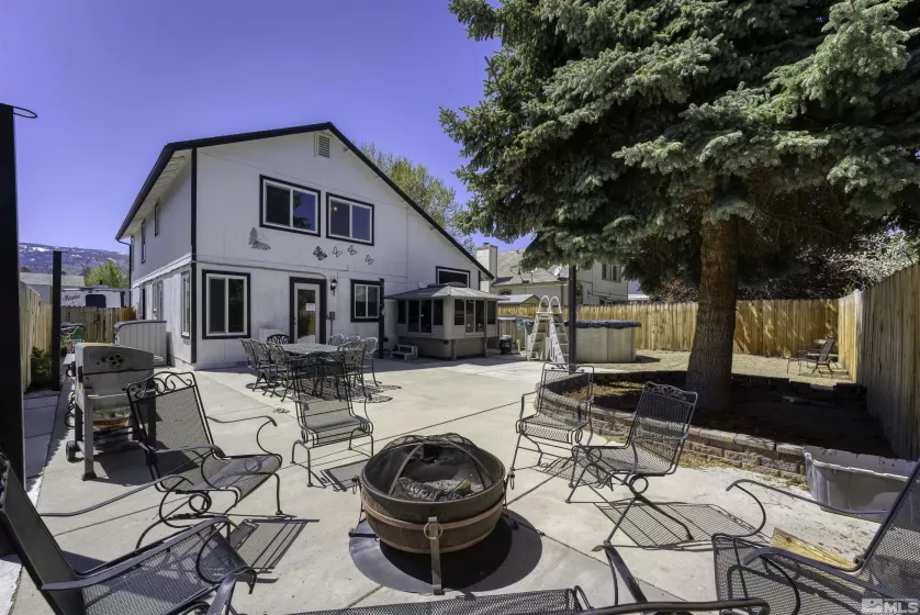 6357 Moon Ridge, Reno, Nevada 89523, 4 Bedrooms Bedrooms, ,3 BathroomsBathrooms,Residential,Residential,Moon Ridge,250004147