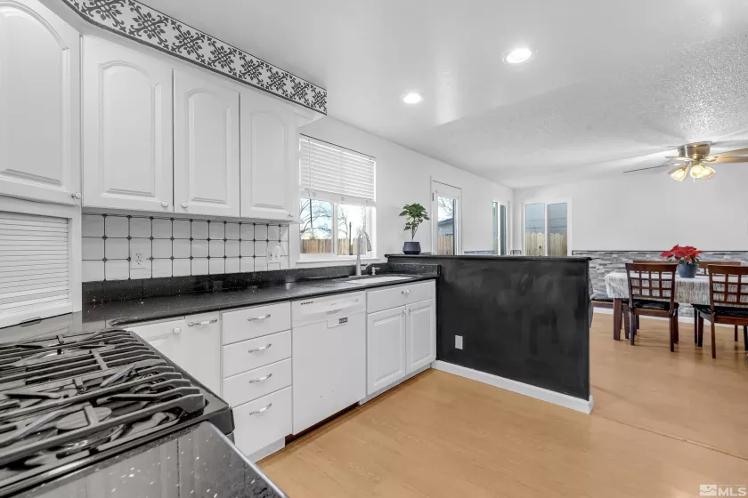 6357 Moon Ridge, Reno, Nevada 89523, 4 Bedrooms Bedrooms, ,3 BathroomsBathrooms,Residential,Residential,Moon Ridge,250004147