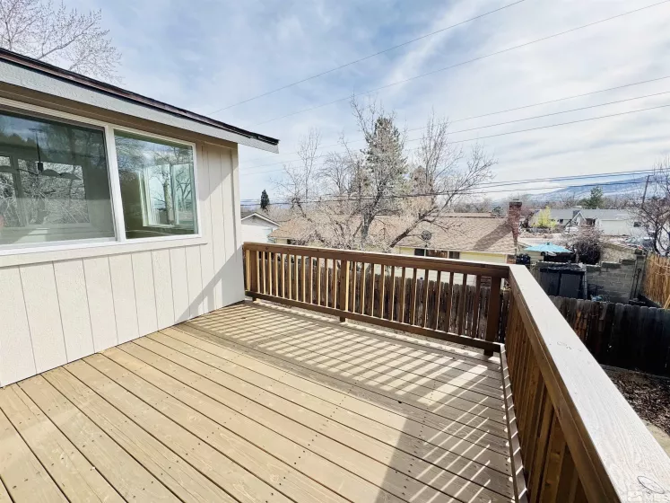 1970 6th, Reno, Nevada 89503, 4 Bedrooms Bedrooms, ,3 BathroomsBathrooms,Residential,Residential,6th,250001867