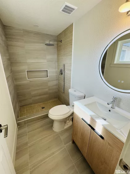 1970 6th, Reno, Nevada 89503, 4 Bedrooms Bedrooms, ,3 BathroomsBathrooms,Residential,Residential,6th,250001867