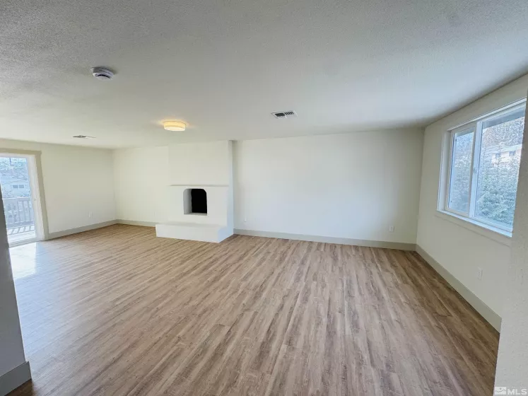 1970 6th, Reno, Nevada 89503, 4 Bedrooms Bedrooms, ,3 BathroomsBathrooms,Residential,Residential,6th,250001867