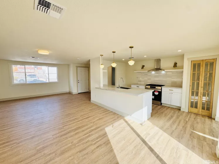 1970 6th, Reno, Nevada 89503, 4 Bedrooms Bedrooms, ,3 BathroomsBathrooms,Residential,Residential,6th,250001867