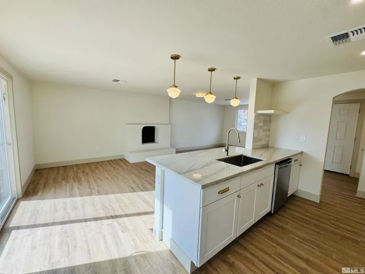1970 6th, Reno, Nevada 89503, 4 Bedrooms Bedrooms, ,3 BathroomsBathrooms,Residential,Residential,6th,250001867