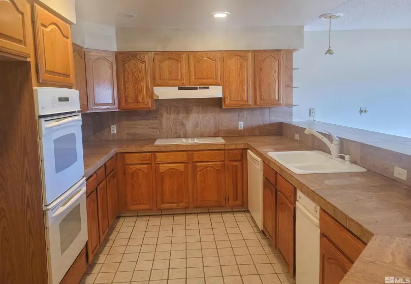 3601 Skyline, Reno, Nevada 89509, 2 Bedrooms Bedrooms, ,3 BathroomsBathrooms,Residential,Residential,Skyline,250000477