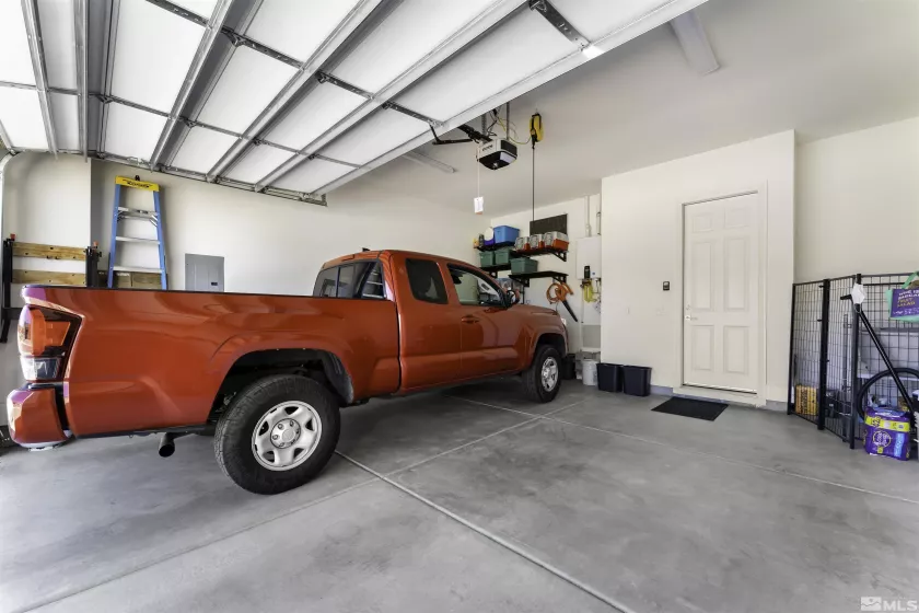 7317 Oakmont, Sparks, Nevada 89436, 2 Bedrooms Bedrooms, ,2 BathroomsBathrooms,Residential,Residential,Oakmont,250003620