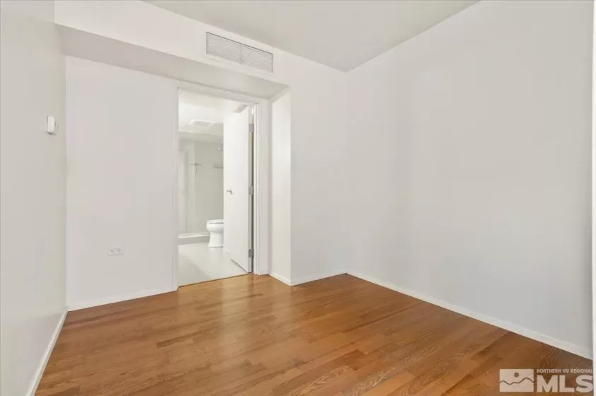 255 Sierra, Reno, Nevada 89501, 1 Bedroom Bedrooms, ,1 BathroomBathrooms,Residential,Residential,Sierra,250000869