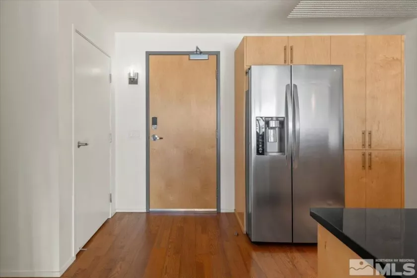 255 Sierra, Reno, Nevada 89501, 1 Bedroom Bedrooms, ,1 BathroomBathrooms,Residential,Residential,Sierra,250000869