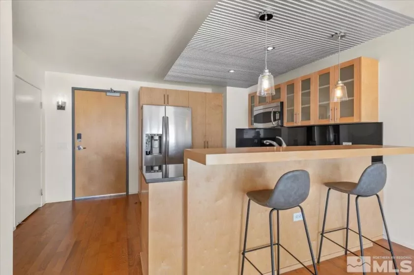 255 Sierra, Reno, Nevada 89501, 1 Bedroom Bedrooms, ,1 BathroomBathrooms,Residential,Residential,Sierra,250000869