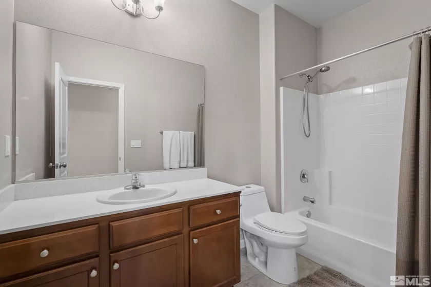 556 Beckwourth, Reno, Nevada 89506, 3 Bedrooms Bedrooms, ,2 BathroomsBathrooms,Residential,Residential,Beckwourth,250002739