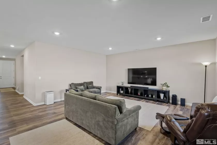 556 Beckwourth, Reno, Nevada 89506, 3 Bedrooms Bedrooms, ,2 BathroomsBathrooms,Residential,Residential,Beckwourth,250002739