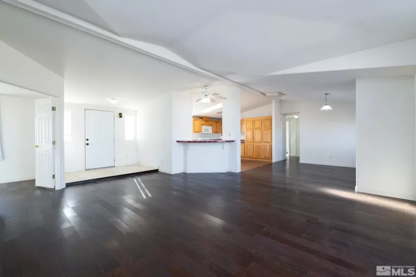 2590 4Th, Silver Springs, Nevada 89429, 3 Bedrooms Bedrooms, ,2 BathroomsBathrooms,Residential,Residential,4Th,240015127
