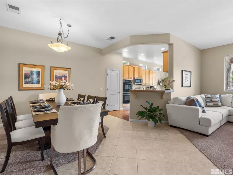 9900 Wilbur May, Reno, Nevada 89521, 3 Bedrooms Bedrooms, ,3 BathroomsBathrooms,Residential,Residential,Wilbur May,250005747