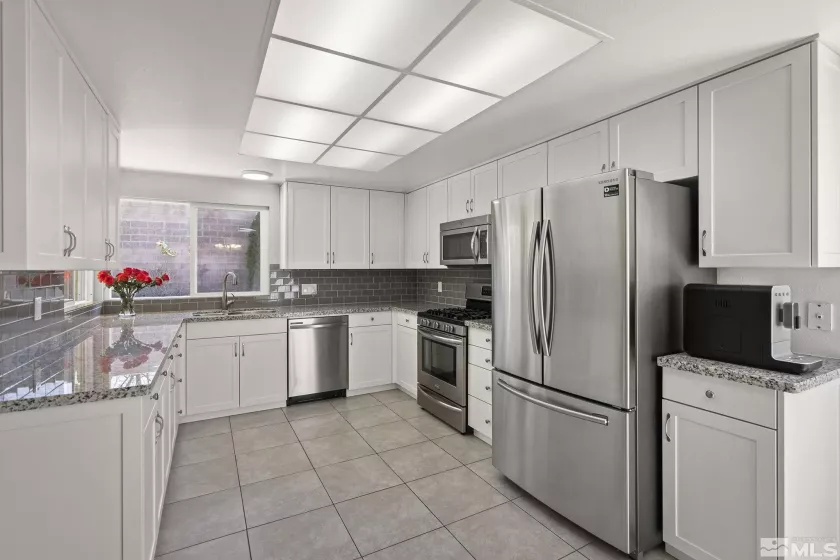 920 Pinebrook, Reno, Nevada 89509, 3 Bedrooms Bedrooms, ,3 BathroomsBathrooms,Residential,Residential,Pinebrook,250004643
