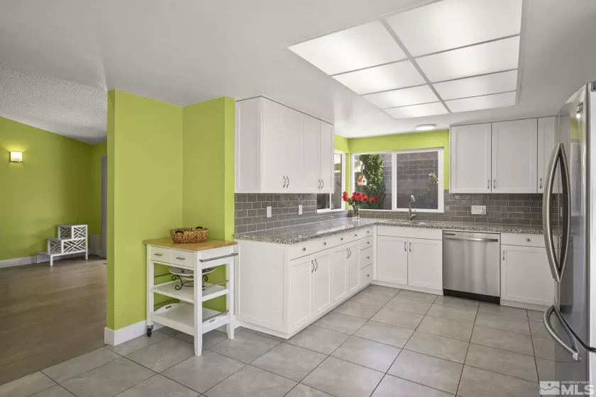 920 Pinebrook, Reno, Nevada 89509, 3 Bedrooms Bedrooms, ,3 BathroomsBathrooms,Residential,Residential,Pinebrook,250004643