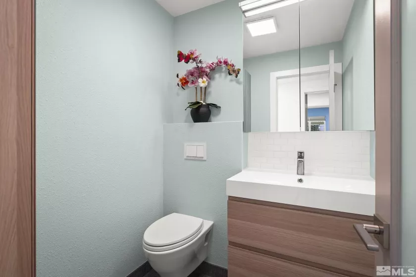 920 Pinebrook, Reno, Nevada 89509, 3 Bedrooms Bedrooms, ,3 BathroomsBathrooms,Residential,Residential,Pinebrook,250004643