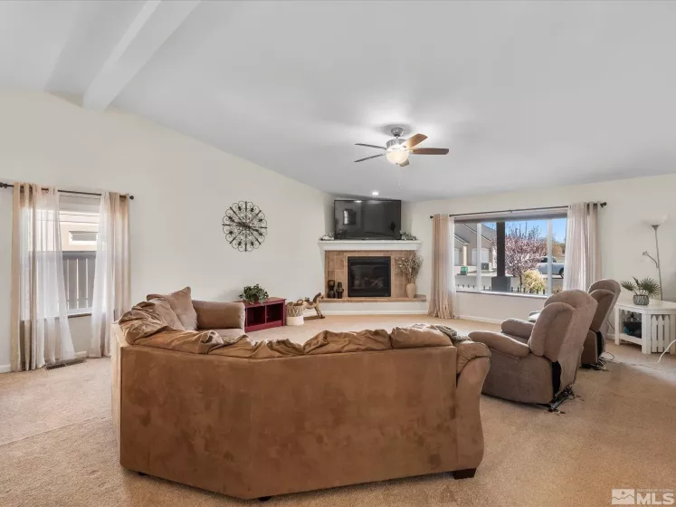 1129 Dixie, Fernley, Nevada 89408, 4 Bedrooms Bedrooms, ,3 BathroomsBathrooms,Residential,Residential,Dixie,250003936