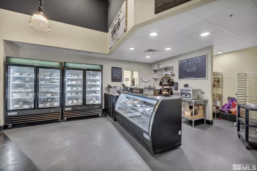 1573 HWY 395, Minden, Nevada 89423, ,Commercial Sale,Residential,HWY 395,250005682