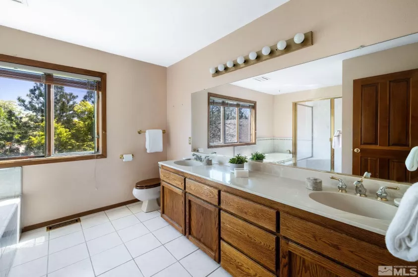 3601 Hemlock, Reno, Nevada 89509, 3 Bedrooms Bedrooms, ,3 BathroomsBathrooms,Residential,Residential,Hemlock,250005743