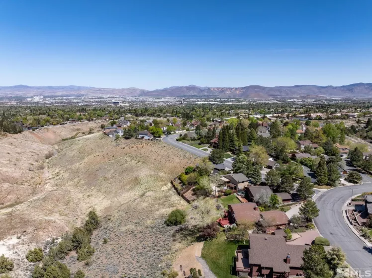 3601 Hemlock, Reno, Nevada 89509, 3 Bedrooms Bedrooms, ,3 BathroomsBathrooms,Residential,Residential,Hemlock,250005743