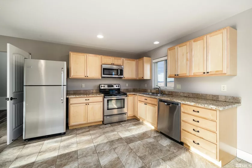 5745 Carl, Reno, Nevada 89511, 3 Bedrooms Bedrooms, ,3 BathroomsBathrooms,Residential,Residential,Carl,240007103