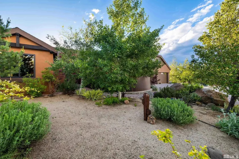 5745 Carl, Reno, Nevada 89511, 3 Bedrooms Bedrooms, ,3 BathroomsBathrooms,Residential,Residential,Carl,240007103