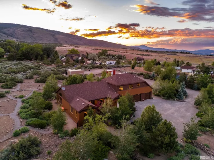 5745 Carl, Reno, Nevada 89511, 3 Bedrooms Bedrooms, ,3 BathroomsBathrooms,Residential,Residential,Carl,240007103