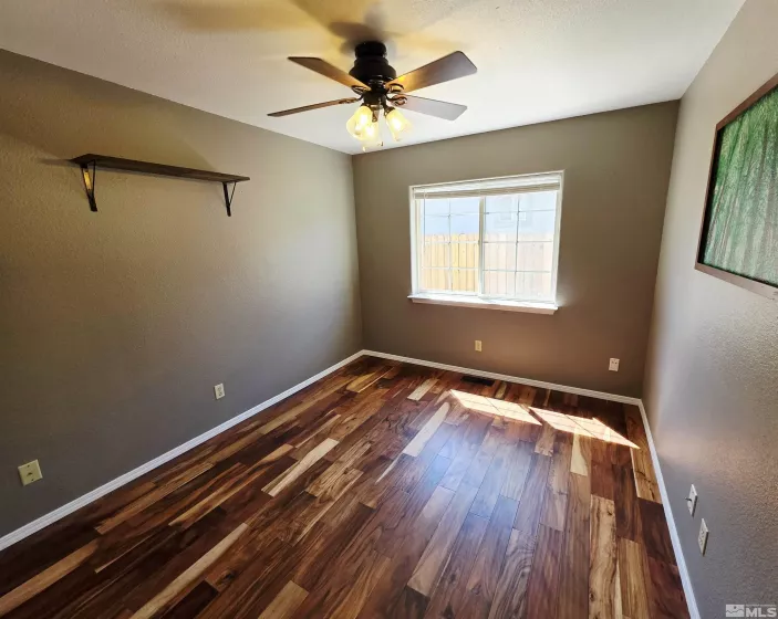 405 Mary, Fallon, Nevada 89406, 3 Bedrooms Bedrooms, ,2 BathroomsBathrooms,Residential,Residential,Mary,250005739