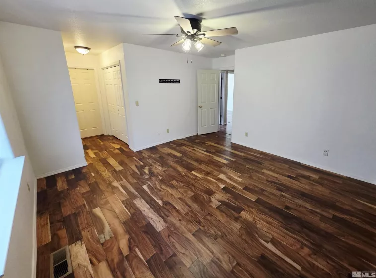 405 Mary, Fallon, Nevada 89406, 3 Bedrooms Bedrooms, ,2 BathroomsBathrooms,Residential,Residential,Mary,250005739