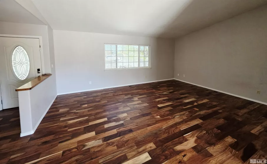 405 Mary, Fallon, Nevada 89406, 3 Bedrooms Bedrooms, ,2 BathroomsBathrooms,Residential,Residential,Mary,250005739