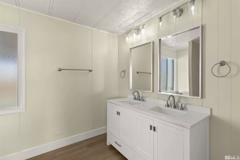5861 Applegate, Sun Valley, Nevada 89433, 4 Bedrooms Bedrooms, ,2 BathroomsBathrooms,Residential,Residential,Applegate,250003964