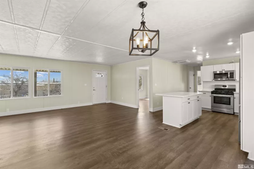 5861 Applegate, Sun Valley, Nevada 89433, 4 Bedrooms Bedrooms, ,2 BathroomsBathrooms,Residential,Residential,Applegate,250003964