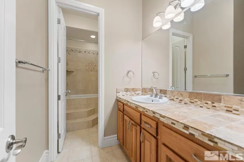 6705 Rabbit Brush, Reno, Nevada 89511, 8 Bedrooms Bedrooms, ,8 BathroomsBathrooms,Residential,Residential,Rabbit Brush,250000079
