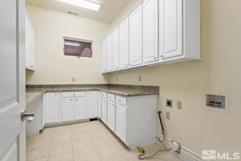 6705 Rabbit Brush, Reno, Nevada 89511, 8 Bedrooms Bedrooms, ,8 BathroomsBathrooms,Residential,Residential,Rabbit Brush,250000079