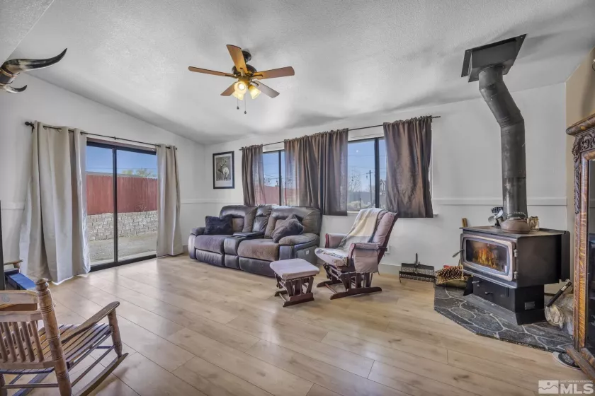 11000 Bighorn, Reno, Nevada 89508, 3 Bedrooms Bedrooms, ,2 BathroomsBathrooms,Residential,Residential,Bighorn,250004861