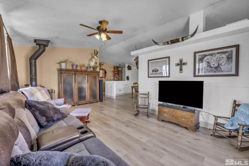 11000 Bighorn, Reno, Nevada 89508, 3 Bedrooms Bedrooms, ,2 BathroomsBathrooms,Residential,Residential,Bighorn,250004861