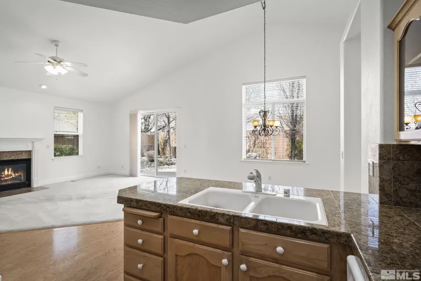 1448 Flintwood, Carson City, Nevada 89703, 2 Bedrooms Bedrooms, ,2 BathroomsBathrooms,Residential,Residential,Flintwood,250004312