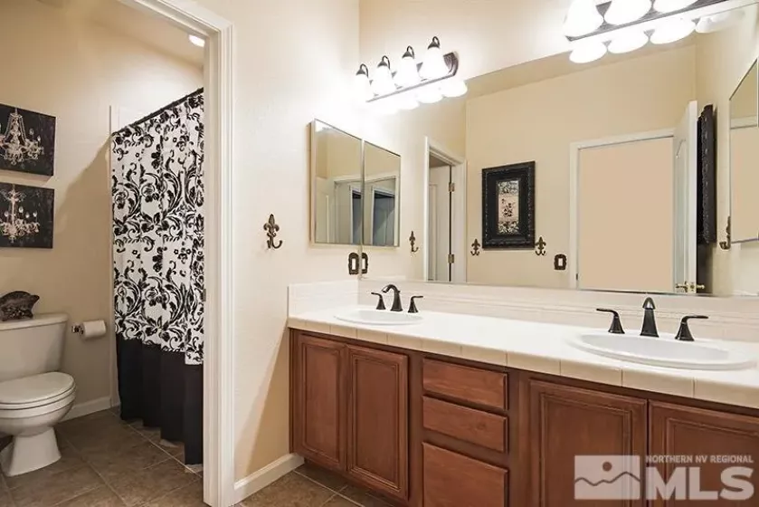 3241 Compase, Sparks, Nevada 89436, 3 Bedrooms Bedrooms, ,3 BathroomsBathrooms,Residential,Residential,Compase,250003970